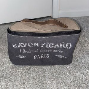 Traveling Bag